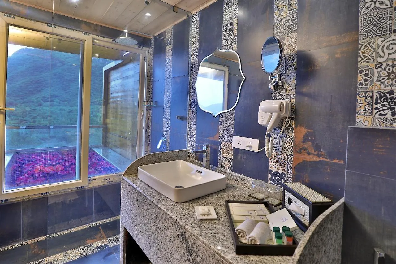 Bamboo Saa Resort & Spa - Ουνταϊπούρ