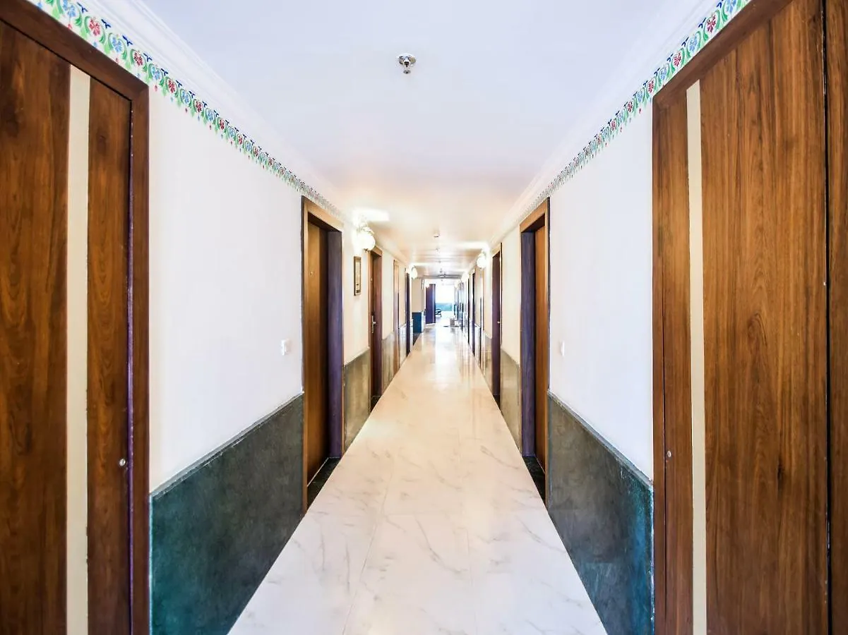 *****  Bamboo Saa Resort & Spa - Ουνταϊπούρ Ινδία